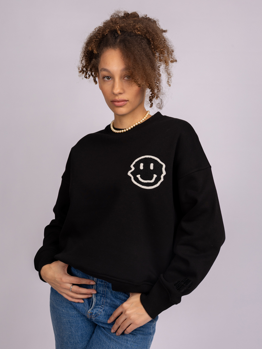 Smiley Pullover Black